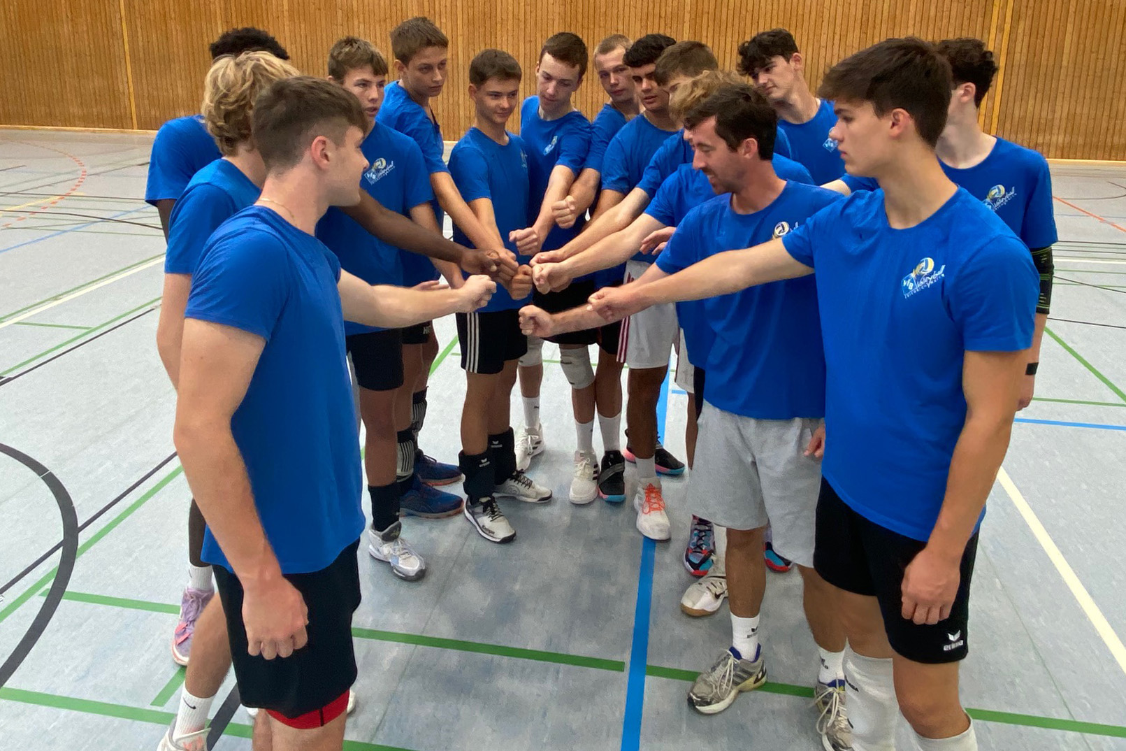 Neues Team geht an den Start « VfB Friedrichshafen Volleyball